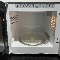 Whirlpool Jet Defrost Microwave image 2